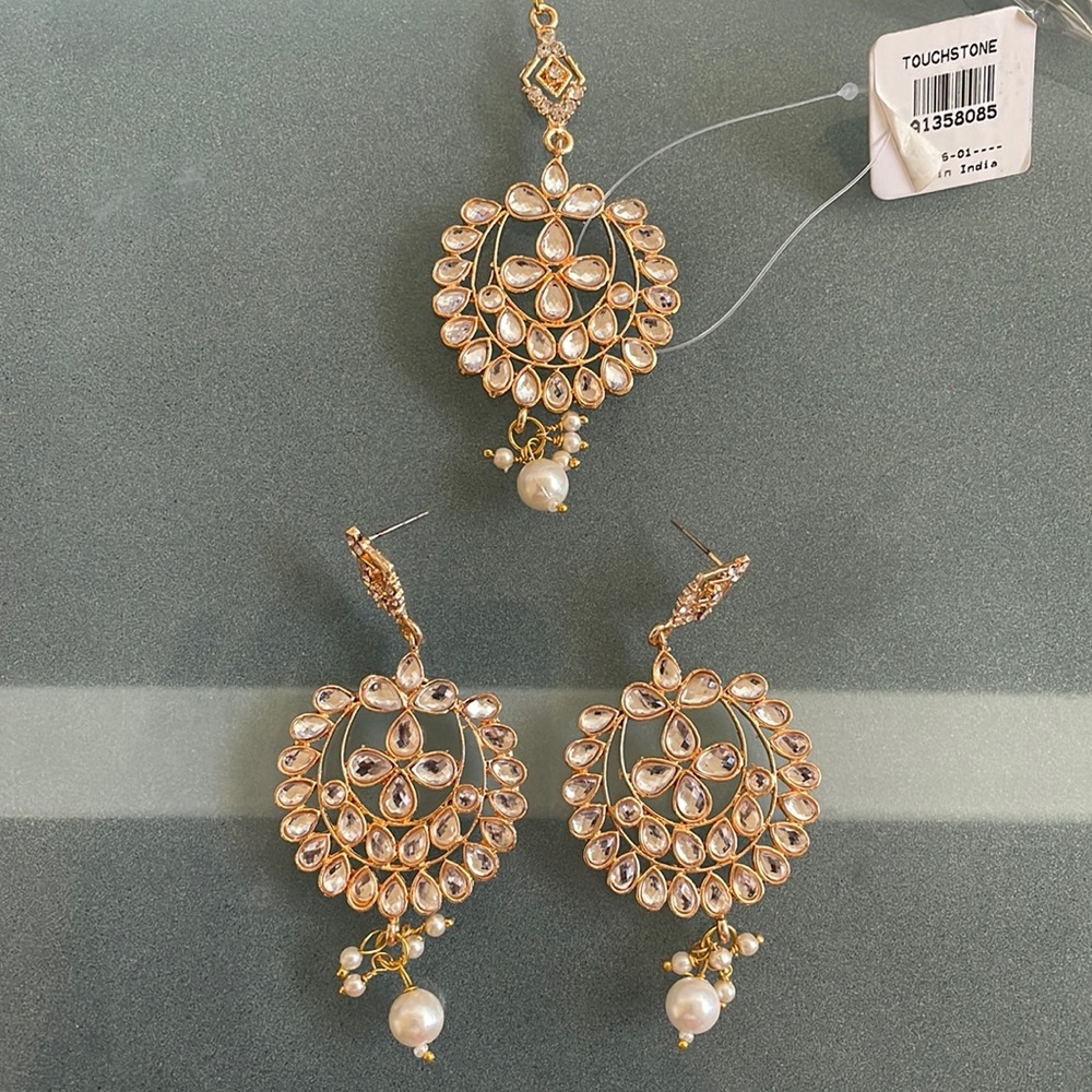 Tikka and earrings set. New with tag attached.